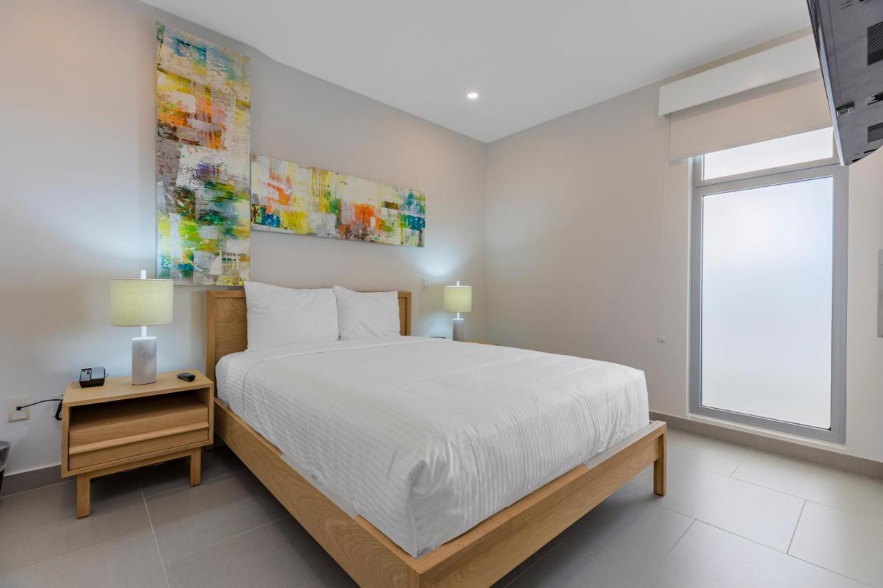 Azure Beach Residences Palm Beach ภายนอก รูปภาพ