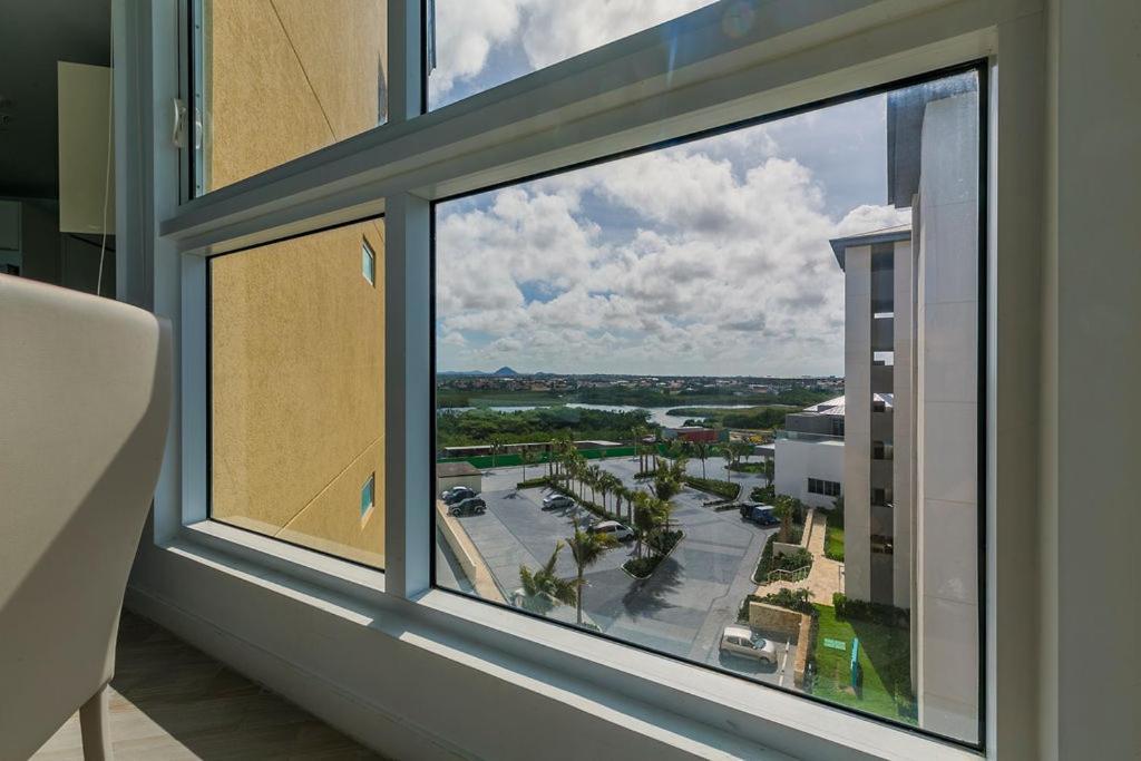 Azure Beach Residences Palm Beach ภายนอก รูปภาพ