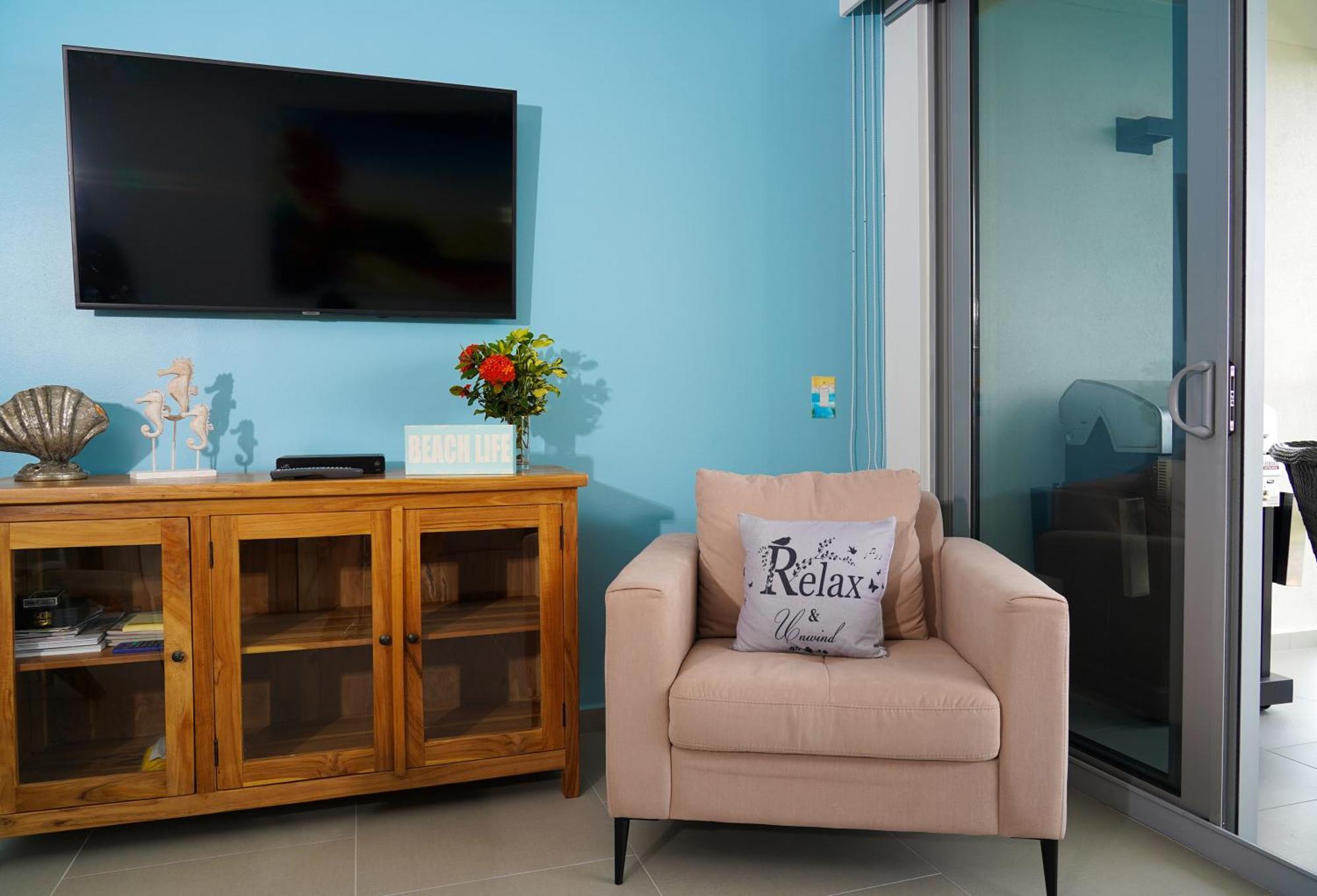 Azure Beach Residences Palm Beach ภายนอก รูปภาพ